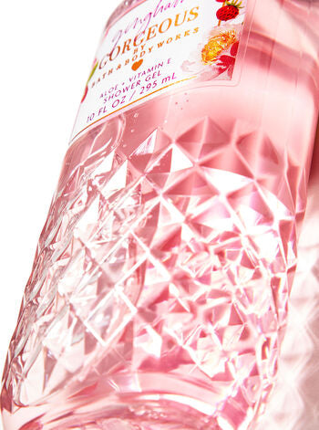 BATH AND BODY WORKS gingham gorgeous Body Wash غسول الجسم من باث اند بادي