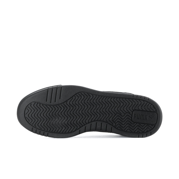 Men's black Puma sneaker outsole, zigzag tread with rubber pattern