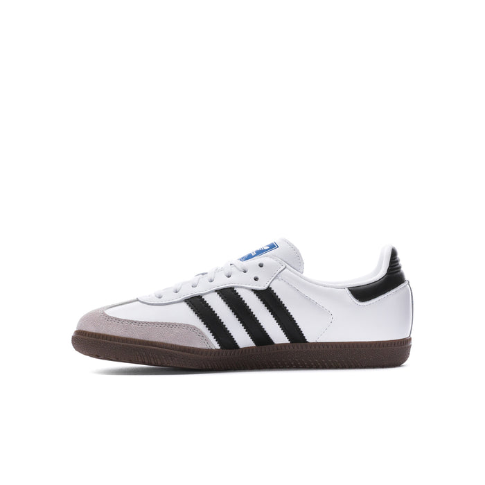 Samba OG youth sneakers heel view, white with black collar and gum outsole