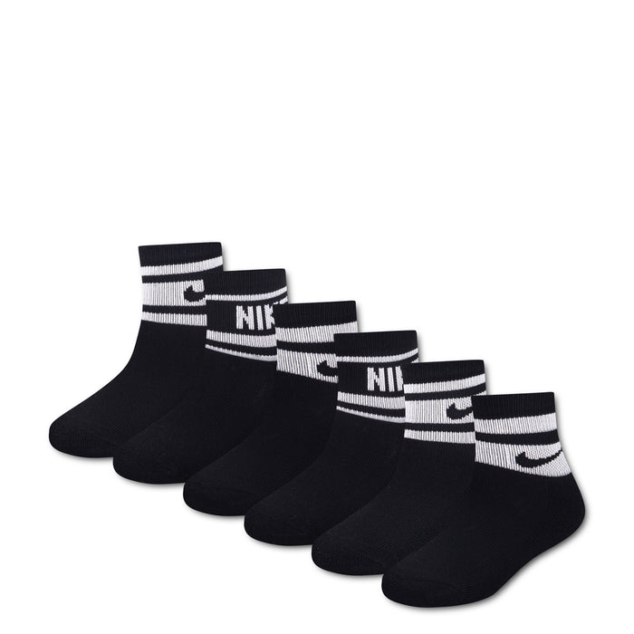 Set of 6 black quarter socks with white varsity stripe and Nike logo