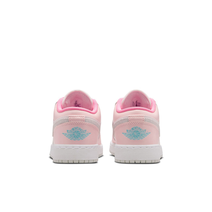 Youth sneakers rear view with pink heel lining and light-pink logo patch