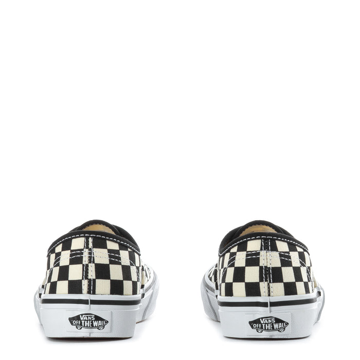 Kids low-top sneakers heel view, checkerboard canvas with Vans Off The Wall tabs