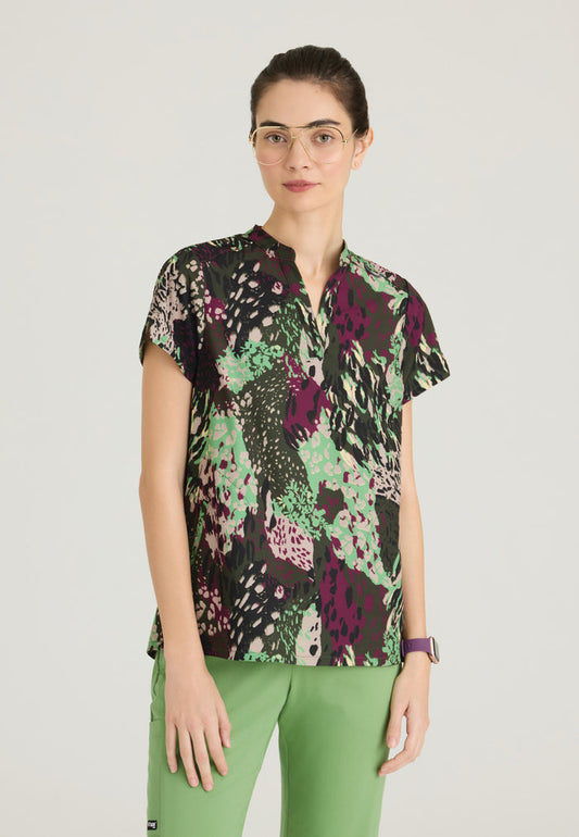 Avery Print Top - Animal Expression - Grey's Anatomy Scrubs