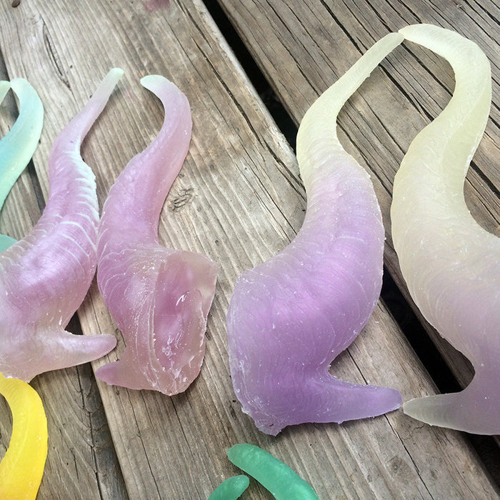CAST TRANSLUCENT GLOW HORNS