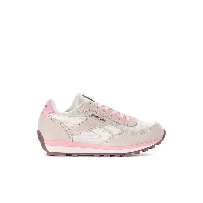 Kids' Reebok Classic AZ sneakers in chalk with pink laces and trim, side view