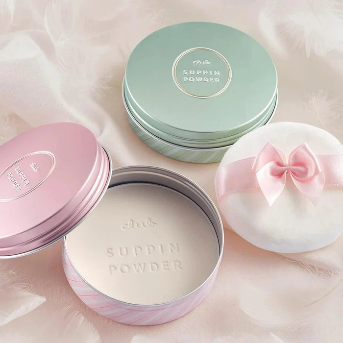 CLUB Suppin Pressed Powder