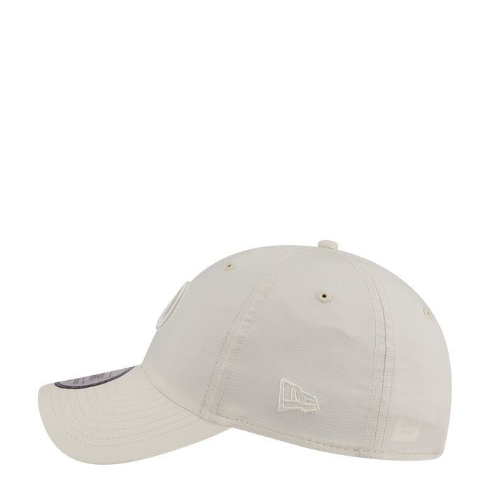 Light cream ripstop strapback cap with small embroidered D on side