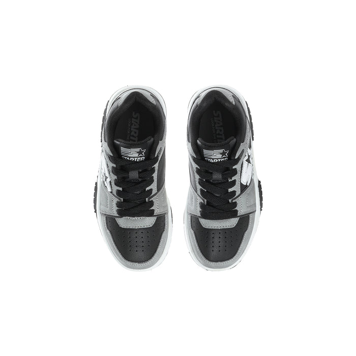 Kids low-top sneakers view of laces and interior lining, black and gray uppers