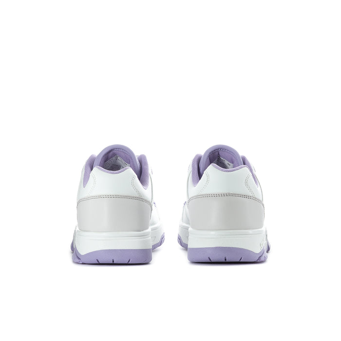 Women's low-top sneakers heel view in white with lavender back panels