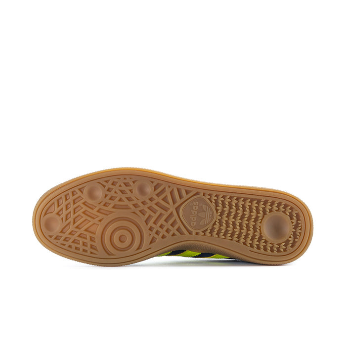 Gum rubber outsole with indoor court traction pattern on men's navy sneakers