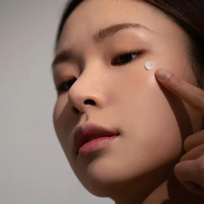HARUHARU WONDER Black Rice Bakuchiol Eye Cream  كريم العين بخلاصة الرز الاسود والباكتشيول