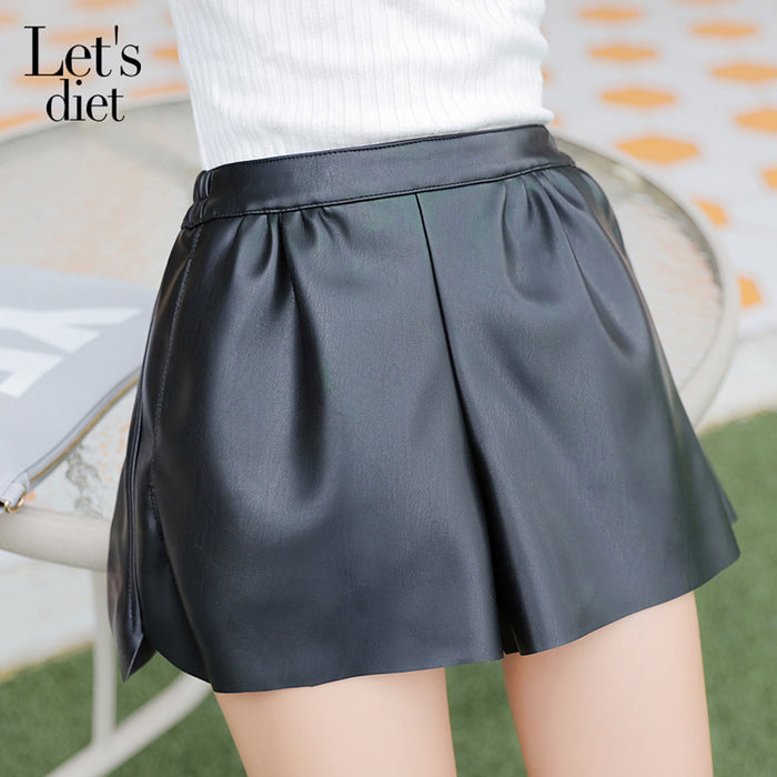 Let's diet Comfortable Faux Leather Shorts