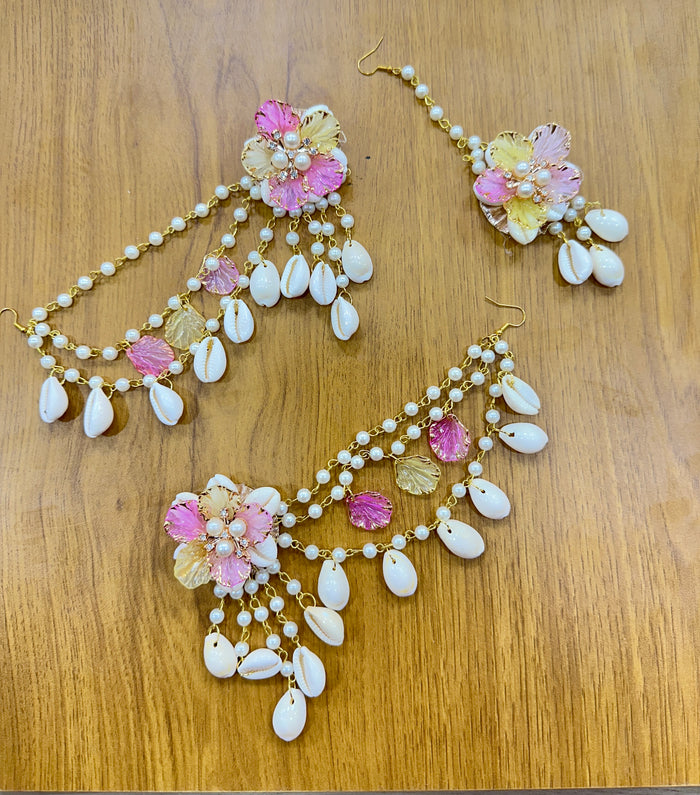 Light Pink Yellow Shells Earring tikka set
