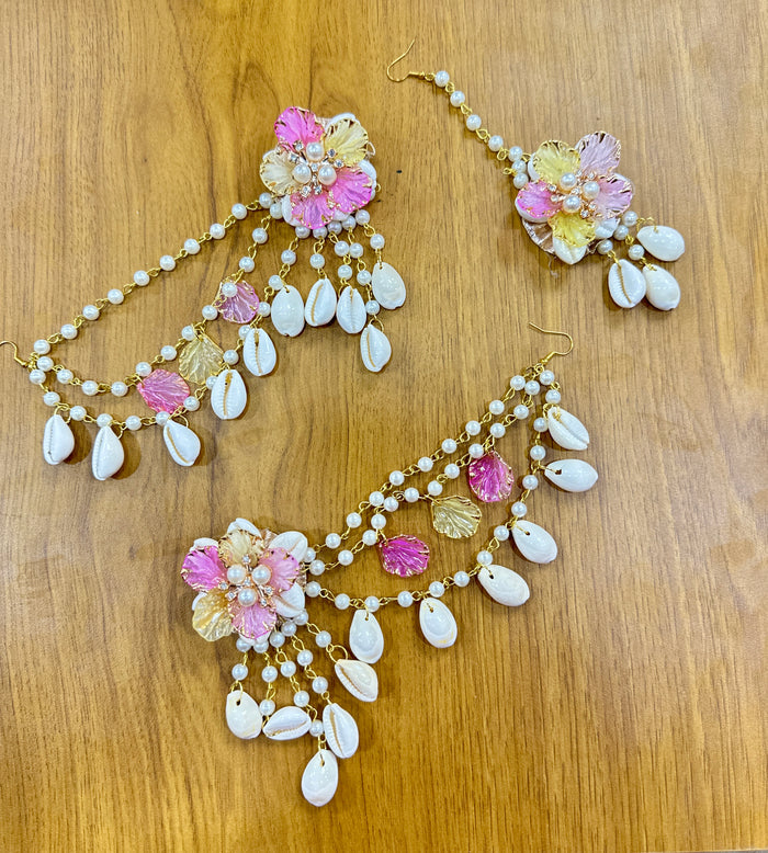 Light Pink Yellow Shells Earring tikka set