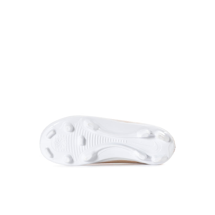 Kids football cleat outsole with white multi-stud traction plate