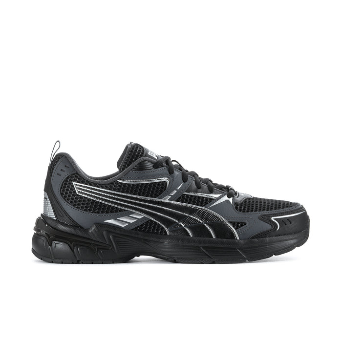 Men's Puma two-tone running shoes in black, gray and silver, lace-up mesh upper