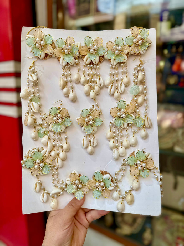 PISTA & PEACH HANDMADE SHELLS JEWELLERY K116