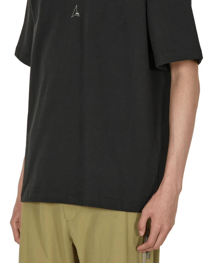 Roa Hiking - Logo Tee - Black-T-shirts-RBMW090JY03