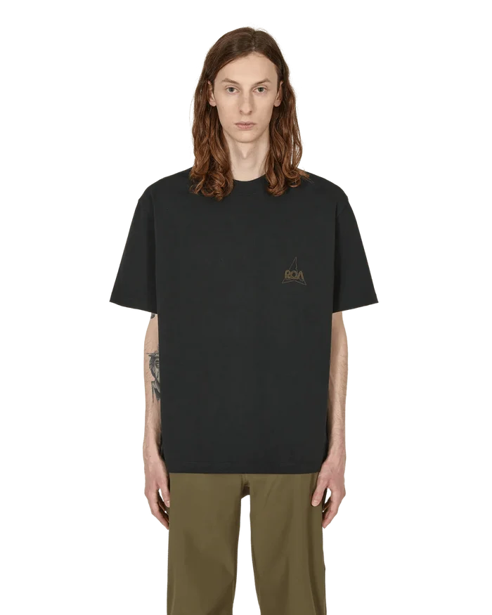 Roa Hiking - Shortsleeve Graphic - Black-T-shirts-BLK0001