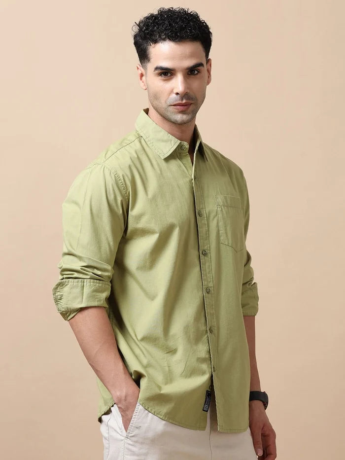 Silisoul Green Regular Fit Cotton Long Sleeves Spread Collar Curved Hem Shirt