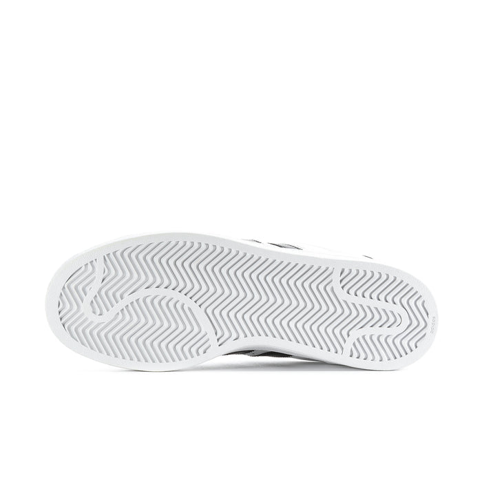White outsole of men's adidas Superstar II sneakers with patterned traction tread