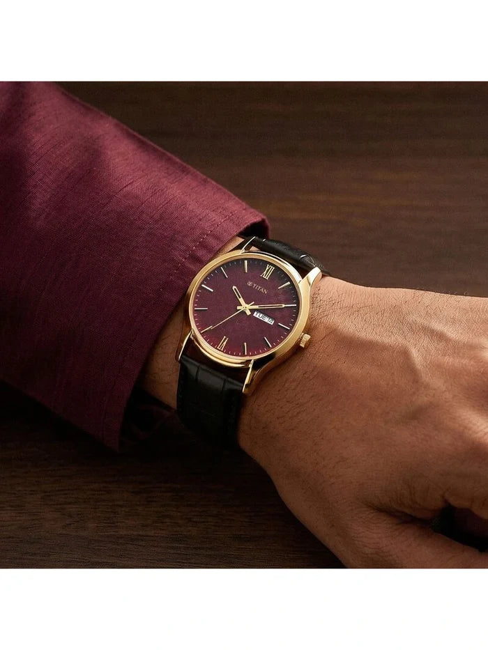 Titan Karishma Round Analog Watch - 10059YL03