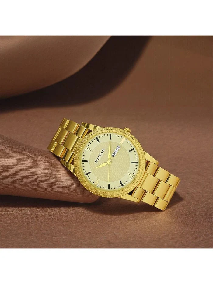 Titan Round Analog Watch - NU1650YM04