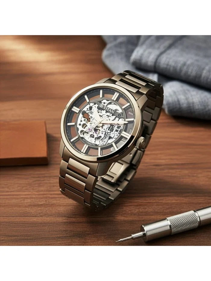 Titan Round Black Dial Analog Watch - 90220QM01
