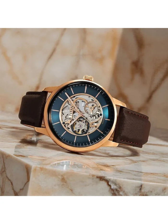 Titan Round Green Dial Analog Watch - NU90110WL08