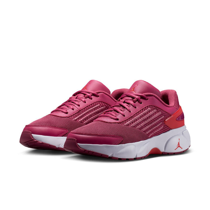 Women’s berry pink lace-up running shoes with ridged synthetic overlays and white outsole