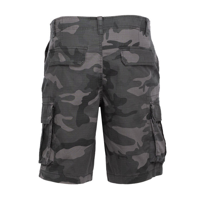 Men's camouflage cargo shorts with belt loops and back cargo pockets