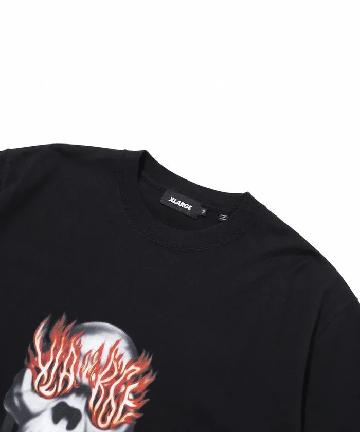 XLarge - Skull in Flames S/S Tee - Black - T-shirts - 201261011006
